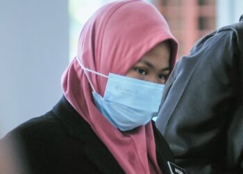 BELLA ketika hadir di Mahkamah Sesyen Kuala Lumpur semalam bagi sambung bicara kes Pengasas Rumah Bonda, Siti Bainun Ahd Razali mengabaikan remaja Sindrom Down. - FOTO/MOHD. FIRDAUS MOHD. JOHARI