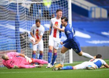 BEN Chilwell meraikan jaringannya ketika membantu Chelsea mengalahkan Crystal Palace dalam aksi Liga Perdana Inggeris di Stamford Bridge, London malam ini. - AFP