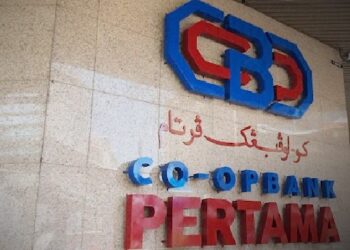 Co-op Bank menjadi contoh kepada syarikat-syarikat koperasi yang lain.