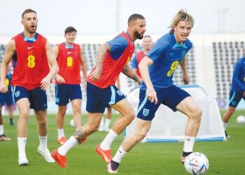 PEMAIN England melakukan persiapan akhir semalam untuk berdepan Senegal pada pusingan 16 akhir Piala Dunia esok.