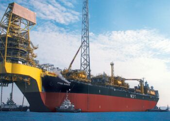 FPSO Kikeh terletak di Block K, luar pesisir Sabah.