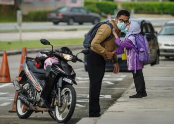 MASIH ramai pelajar teruja untuk mengikuti sesi persekolahan secara bersemuka. -GAMBAR HIASAN