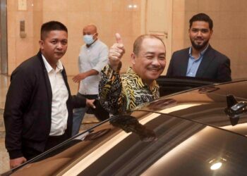 KEDUDUKAN Hajiji Noor sebagai Ketua Menteri Sabah dipertikai Parti Warisan. - MINGGUAN/FAISOL MUSTAFA