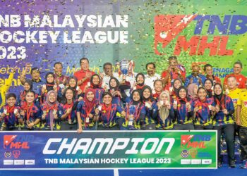 PASUKAN hoki Negeri Sembilan merangkul kejuaraan treble dalam Liga Hoki Malaysia (Wanita) musim ini.