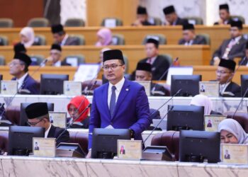 MOHD. HAIRI MAD SHAH menjawab soalan pada sidang DUN Johor di Kota Iskandar, Iskandar Puteri.