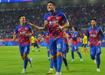 PENYERANG JDT, Fernando Forestieri meraikan gol jaringannya pada perlawanan Liga Super menentang Kedah Darul Aman FC di Stadium Sultan Ibrahim, Iskandar Puteri.