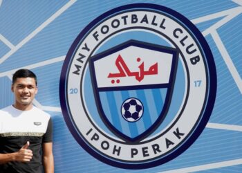 HAFIZ Kamal pada sesi pemilihan pemain pasukan MNY FC di Ipoh baru-baru ini. - UTUSAN/ZULFACHRI ZULKIFLI