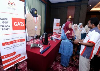 DR. ZALIHA Mustafa (tengah) menghadiri Majlis Perasmian Kajian Global Adult Tobacco Survey (GATS) 2023 di Port Dickson hari ini.-UTUSAN/MOHD. SHAHJEHAN MAAMIN.