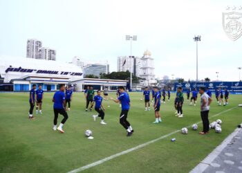 SKUAD Harimau Selatan giat menjalani latihan menjelang aksi pembukaan Piala Malaysia musim ini.- IHSAN JOHOR SOUTHERN TIGERS