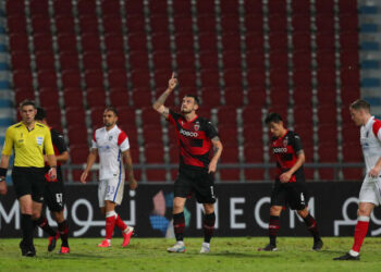 JDT mahu menebus kekalahan kepada Pohang Steelers, Isnin lalu  apabila berdepan kelab Korea Selatan itu sekali lagi malam ini.