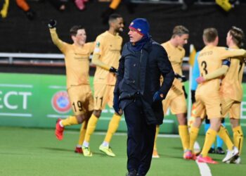 REAKSI Jose Mourinho selepas Roma dimalukan 6-1 oleh kelab Norway, Bodo/Glimt dalam saingan Liga Konferensi Europa di Stadium Aspmyra, Bodo, Norway semalam.