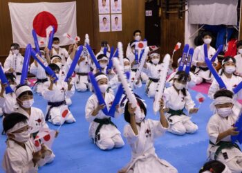 KEPUTUSAN penganjur Sukan Paralimpik Tokyo 2020 untuk membenarkan pelajar sekolah menjadi penonton di temasya berkenaan ditentang oleh pihak berkuasa kesihatan tempatan. – AFP