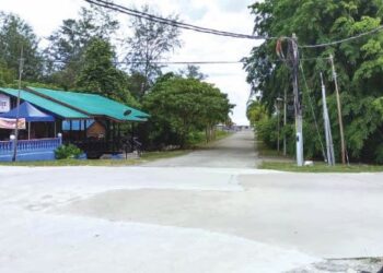 KEADAAN kawasan persekitaran jeti di Kampung Tekek yang selalu meriah kini sepi tanpa kehadiran pelancong di Pulau Tioman di Rompin, Pahang.