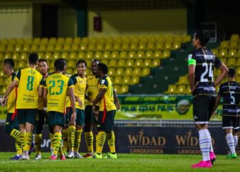 PEMAIN Kedah meraikan kejayaan menumpaskan Sri Pahang dalam aksi Liga Super di Stadium Darul Aman, Alor Setar malam ini.