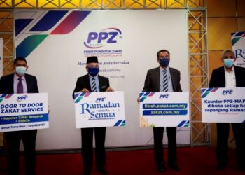 ABDUL Hakim Amir Osman (dua dari kiri) bergambar bersama pengurusan tertinggi PPZ-MAIWP pada Sidang Media Kempen "Ramadan Untuk Semua", di sini, hari ini.-UTUSAN/MOHD FARIZWAN HASBULLAH