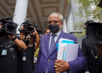 MUHAMMAD Shafee Abdullah hadir ke Mahkamah Tinggi Kuala Lumpur bagi perbicaraan kes 1MDB Datuk Seri Najib Tun Razak, di sini hari ini. -UTUSAN/ SHIDDIEQIIN ZON