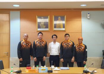 Dari kiri ke kanan:  Shahrizal Md. Sidek; Presiden Persekutuan Jiu-jitsu Malaysia, Lim Fang Han, Adam Adli Abd. Halim, Adam Akasyah dan timbalan pengurus pasukan kebangsaan, Faeznur Farouk mengadakan pertemuan di Menara KBS, Putrajaya hari ini.