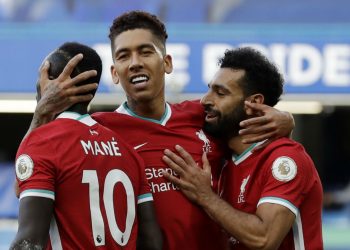 SADIO Mane (kiri), Roberto Firmino (tengah) dan Mohamed Salah bakal menjadi taruhan Liverpoola apabila berdepan Tottenham, Jumaat ini.