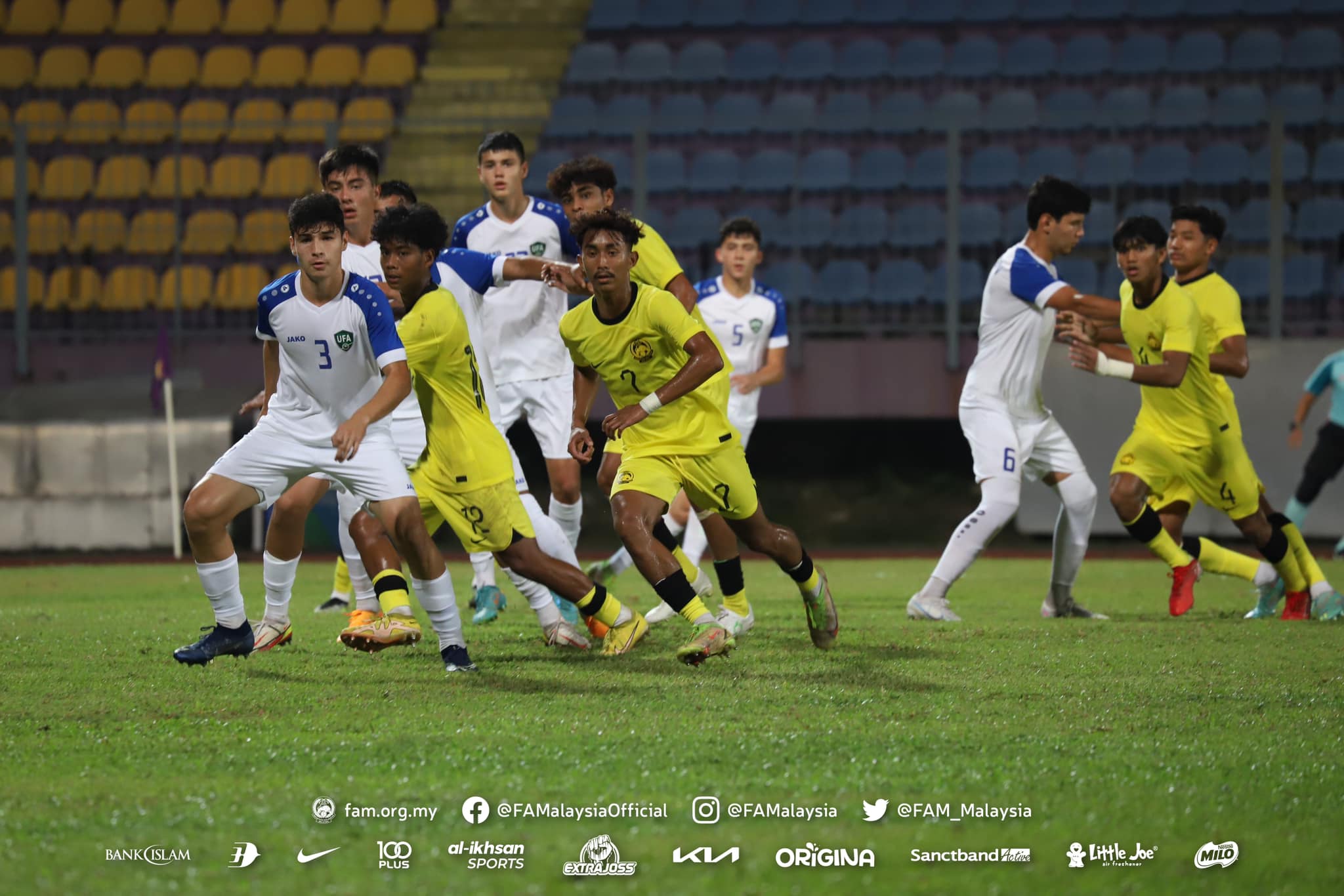 Uzbekistan beri pengajaran berguna kepada skuad B-17 negara