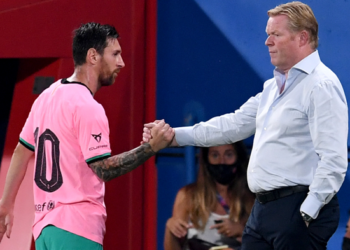 LIONEL Messi (kiri) dan Ronald Koeman.