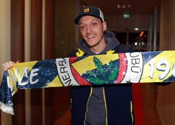 MESUT Ozil akhirnya menamatkan hubungan tujuh tahun setengah bersama Arsenal untuk menyertai Fenerbahce.