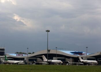 LAPANGAN TERBANG ALMATY - AFP