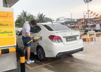 PETROL adalah antara bahan bersubsidi yang paling banyak disalahgunakan termasuk oleh warga asing.