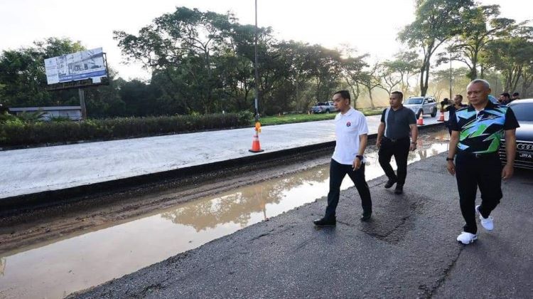 JKR, syarikat diarah segera baik pulih jalan rosak 