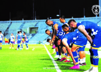 PAHANG turun dengan misi mengelak kekalahan hatrik apabila menentang Penang FC malam ini.