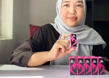 Suhafiza Johari menunjukkan Jamu Terlajak Ketat (JTK) diketengahkan olehnya.