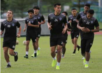 PEMAIN Sri Pahang melakukan persiapan terbaik dalam misi  memburu kemenangan hatrik apabila menerima kunjungan Sarawak United di Kuantan malam ini.