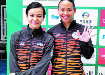 Pandelela Rinong merangkul  pingat emas dalam Piala Dunia Terjun FINA di Tokyo, Jepun, semalam.