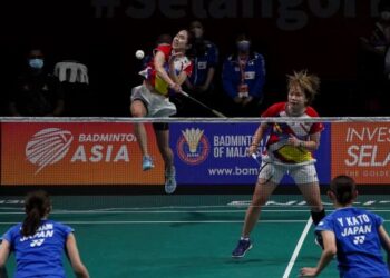 PEARLY Tan tidak menafikan berasa terkejut dan tidak menduga sama sekali dia terpaksa beraksi tanpa pasangannya itu dalam perlawanan pembukaan Kumpulan Y pada Kejohanan Badminton Berpasukan Asia (BATC) 2022 di di Pusat Konvensyen Setia City di sini, hari ini. UTUSAN/SHIDDIEQIIN ZON