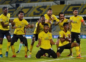 SHAHREL Fikri Md. Fauzi (depan, kiri) antara bintang besar yang dikatakan bakal meninggalkan Perak.