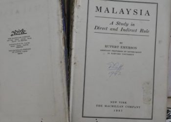 Buku Malaysia: A Study in Direct and Indirect Rule yang dihasilkan oleh Rupert Emerson dari Universiti Harvard, Amerika Syarikat pada 1937. – SUMBER INTERNET