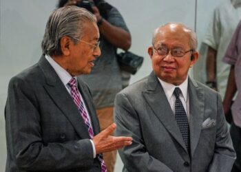 PENCAPAIAN umur, 83 (Ku Li), waima  Dr. Mahathir (95) sekalipun bak kata Inggeris-Amerika is no big deal. Jika badan sihat dan minda masih aktif, tiada apa-apa yang boleh dianggap sebagai pengaral.