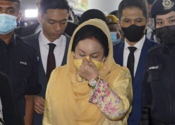 ROSMAH Mansor dijatuhkan hukuman penjara 10 tahun dan denda RM979 juta selepas didapati bersalah atas pertuduhan meminta dan menerima rasuah, enam tahun lalu. - FOTO/AMIR KHALID