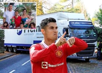 CRISTIANO Ronaldo menghantar lori besar untuk mengangkat barang di rumah agamnya di Cheshire, England biarpun sedang  berada di Qatar untuk Piala Dunia 2022.