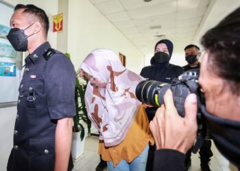 PADA Mei lalu, seorang ibu dihadapkan ke mahkamah sesyen kerana melakukan amang seksual terhadap dua anak lelakinya berusia 12 dan 14 tahun pada November tahun lalu. – UTUSAN/AFIQ RAZALI