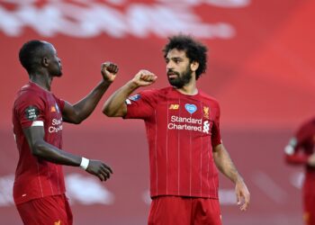 SADIO Mane (kiri) dan Mohamed Salah membentuk gandingan mantap di Liverpool.