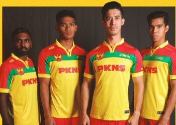 SELANGOR FC muncul pasukan pertama melancarkan jersi musim 2021, yang mana 6,000 helai terjual dalam tempoh kurang 48 jam.