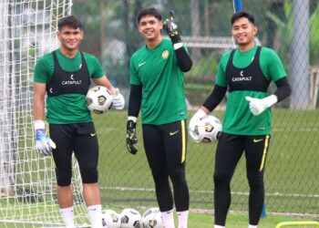 Ahmad Syihan Hazmi (tengah) tiada dalam senarai pemain Harimau Malaya selepas berdepan kecederaan.