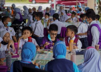 MAKANAN bernutrisi didakwa membebankan pengusaha kantin. -GAMBAR HIASAN