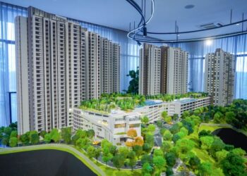 Bahagian luar rumah contoh yang dipamerkan di Kaia Heights Sales Gallery di Seri Kembangan. - UTUSAN/AMIR KHALID