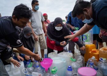 PEMBANGUNAN wakaf air dilihat mampu menangani masalah bekalan air yang sering berlaku di Selangor dan Kelantan. – UTUSAN/MUHAMAD IQBAL ROSLI