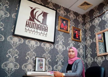 HARISUN Kassim di premis spa miliknya, Spa dan Salon Muslimah di Jalan Maxwell, Ipoh. – UTUSAN/ZULFACHRI ZULKIFLI