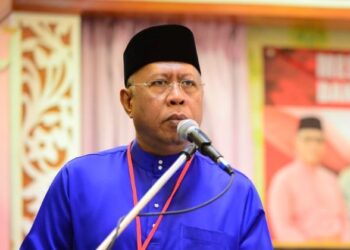 AB. HAMID NAZAHAR berucap merasmikan Mesyuarat Perwakilan UMNO Bahagian Kuantan di Kuantan, Pahang hari ini.