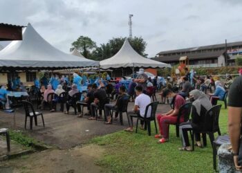 Dua bazar Ramadan di Besut diarah tutup ekoran pengesanan berlaku jangkitan Covid-19 dalam kalangan peniaga.