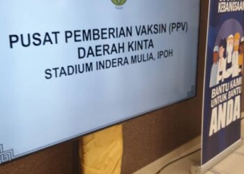 PUSAT pemberian vaksin (PPV) Kinta di Stadium Indera Mulia Ipoh.