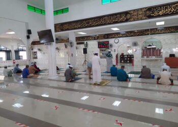 AKTIVITI pengimarahan di masjid dan surau di seluruh Pulau Pinang kini dibenarkan selari dengan dengan pelaksanaan Perintah Kawalan Pergerakan Bersyarat (PKPB) bermula esok. -UTUSAN/SAFINA RAMLI